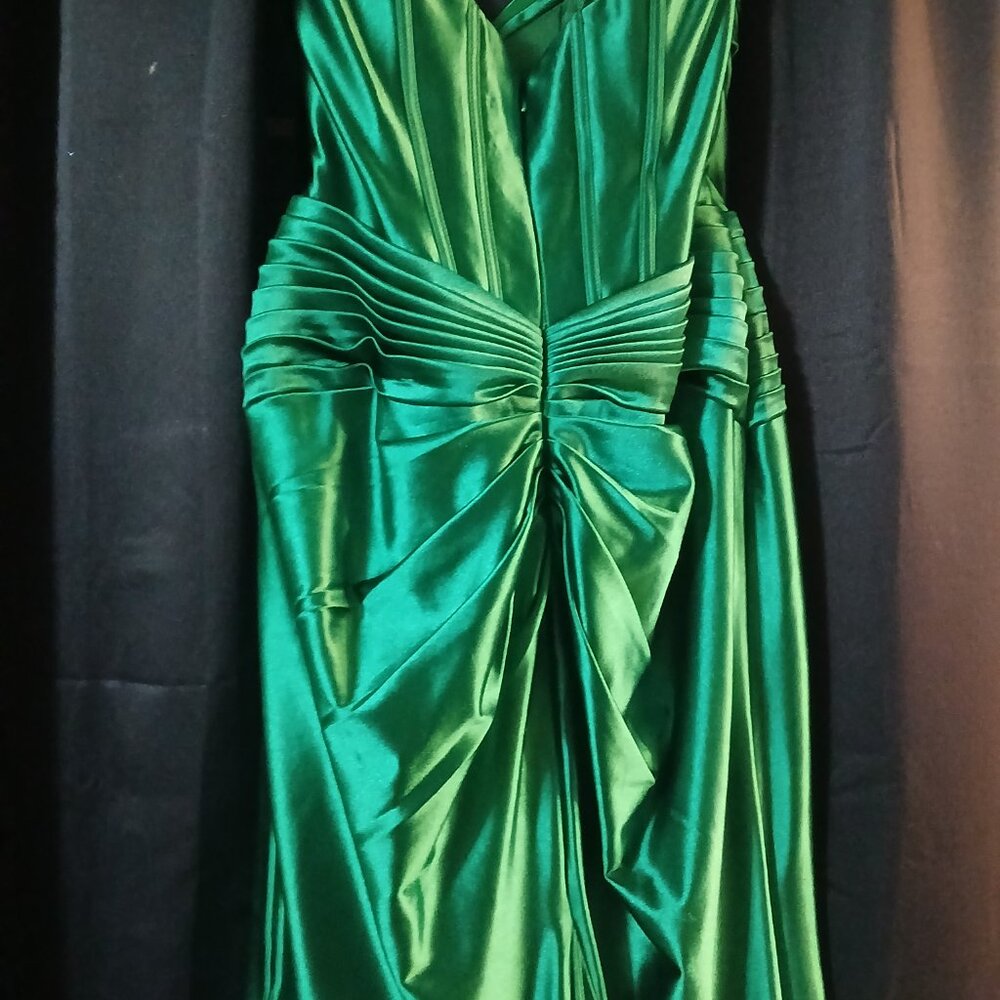 Prom Dess - Picture 4 of 5